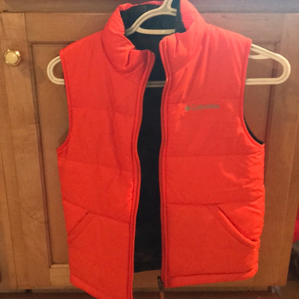 Kids reversible Columbia puffer vest size S/M